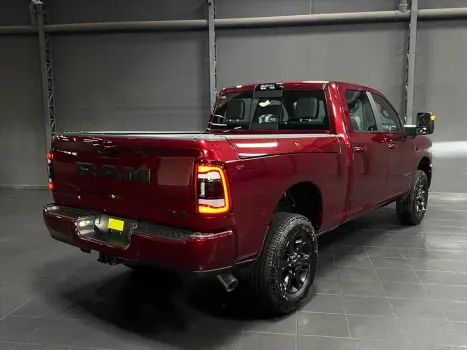 RAM 2500 6.7 I6 24V SLT CABINE DUPLA TURBO DIESEL NIGHT EDITION 4X4 AUTOMTICO, Foto 5