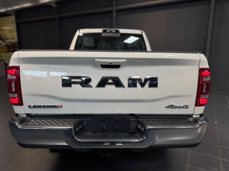 RAM 2500 6.7 I6 24V SLT CABINE DUPLA TURBO DIESEL LARAMIE 4X4 AUTOMTICO, Foto 4