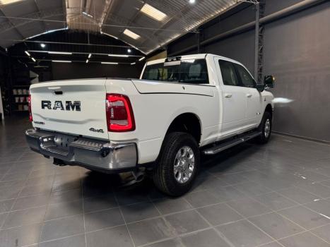 RAM 2500 6.7 I6 24V SLT CABINE DUPLA TURBO DIESEL LARAMIE 4X4 AUTOMTICO, Foto 6