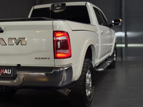 RAM 2500 6.7 I6 24V SLT CABINE DUPLA TURBO DIESEL LARAMIE 4X4 AUTOMTICO, Foto 8
