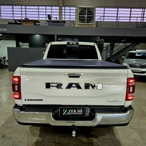 RAM 3500 6.7 I6 LARAMIE CABINE DUPLA TURBO DIESEL AUTOMTICO, Foto 9