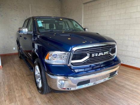 RAM Classic 5.7 V8 32V 4P HEMI LARAMIE AUTOMTICO, Foto 2