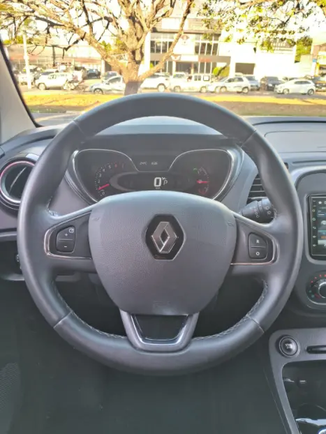 RENAULT Captur 1.6 16V 4P FLEX SCE LIFE X-TRONIC CVT, Foto 3