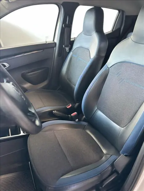 RENAULT Kwid 1.0 12V 4P SCE FLEX INTENSE, Foto 7