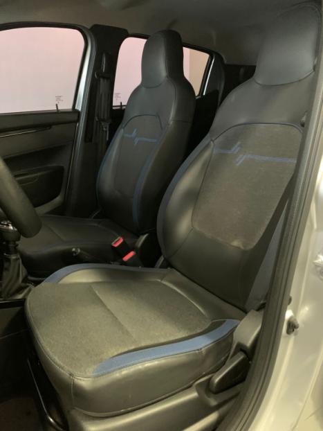 RENAULT Kwid 1.0 12V 4P SCE FLEX INTENSE, Foto 14