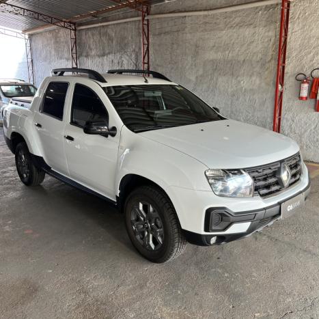 RENAULT Oroch 1.6 16V 4P FLEX INTENSE, Foto 3
