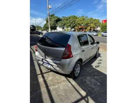 RENAULT Sandero 1.0 16V 4P FLEX AUTHENTIQUE, Foto 2