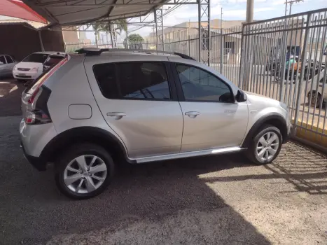RENAULT Sandero 1.6 16V 4P FLEX SCE STEPWAY, Foto 3