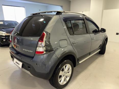 RENAULT Sandero 1.6 16V 4P FLEX STEPWAY AUTOMTICO, Foto 6