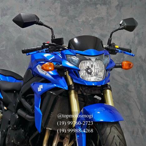 SUZUKI GSR 750 , Foto 2