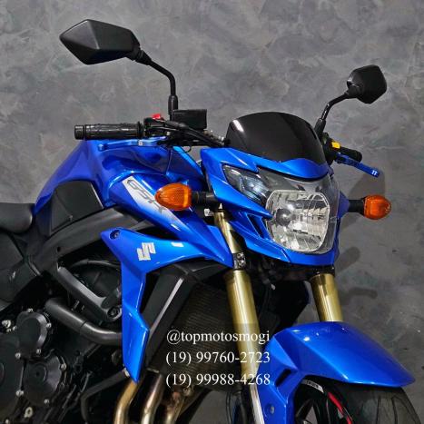 SUZUKI GSR 750 , Foto 3