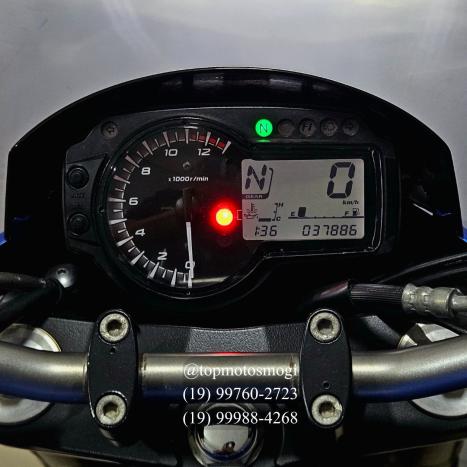 SUZUKI GSR 750 , Foto 11