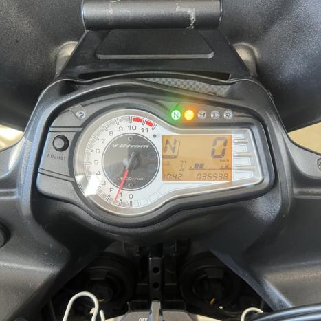 SUZUKI V-Strom DL 650 XT, Foto 13