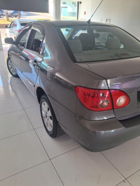 TOYOTA Corolla 1.8 16V 4P XEI, Foto 15