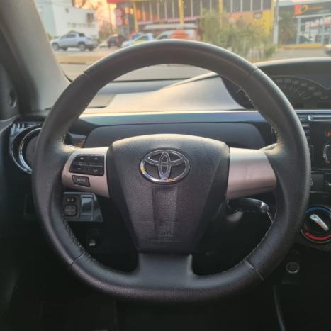 TOYOTA Etios Cross 1.5 16V 4P, Foto 9