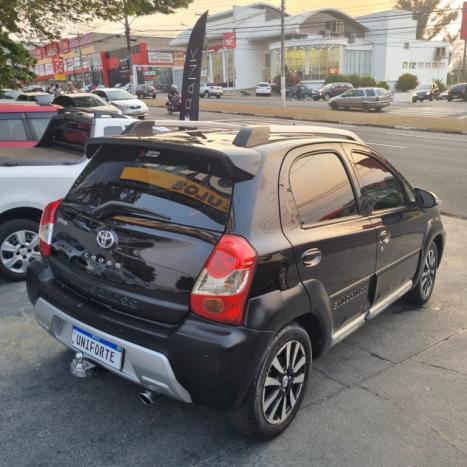 TOYOTA Etios Cross 1.5 16V 4P, Foto 6