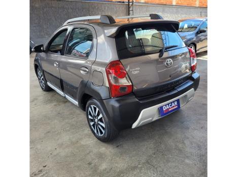 TOYOTA Etios Cross 1.5 16V 4P, Foto 6