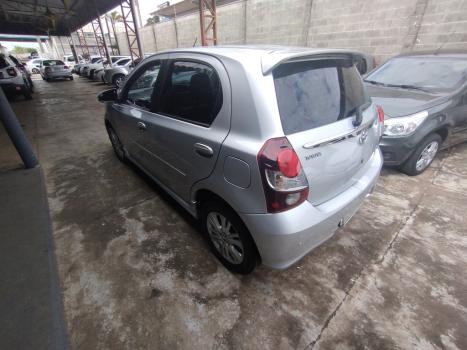 TOYOTA Etios Hatch 1.5 16V 4P FLEX PLATINUM AUTOMTICO, Foto 3