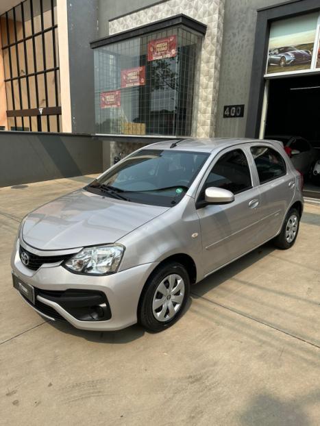 TOYOTA Etios Hatch 1.3 16V 4P FLEX X, Foto 4