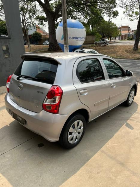 TOYOTA Etios Hatch 1.3 16V 4P FLEX X, Foto 7