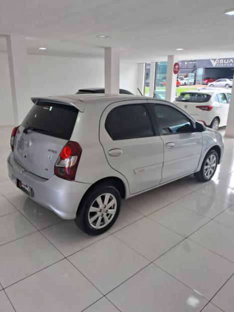 TOYOTA Etios Hatch 1.5 16V 4P FLEX X PLUS, Foto 4