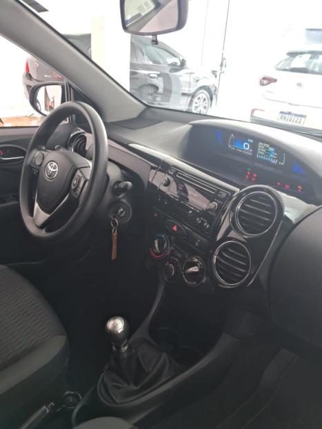 TOYOTA Etios Hatch 1.5 16V 4P FLEX X PLUS, Foto 13