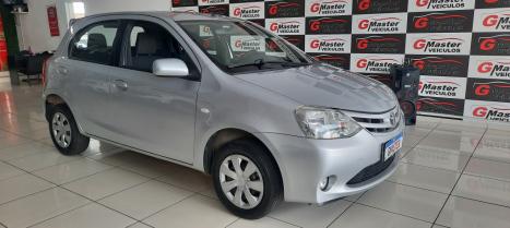 TOYOTA Etios Hatch 1.3 16V 4P FLEX XS, Foto 3