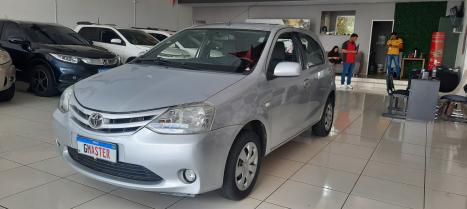 TOYOTA Etios Hatch 1.3 16V 4P FLEX XS, Foto 5