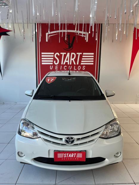 TOYOTA Etios Hatch 1.3 16V 4P FLEX X, Foto 2