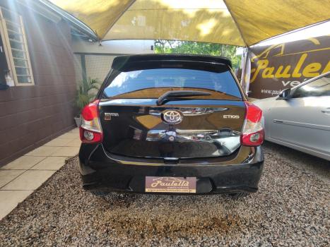 TOYOTA Etios Hatch 1.3 16V 4P FLEX X, Foto 6