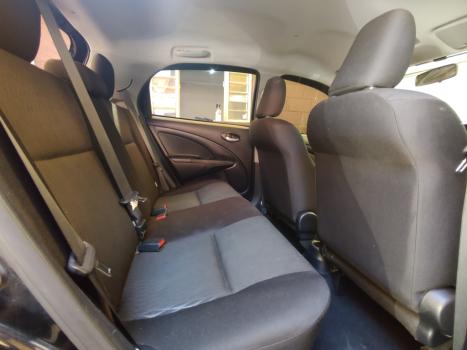 TOYOTA Etios Hatch 1.3 16V 4P FLEX X, Foto 13
