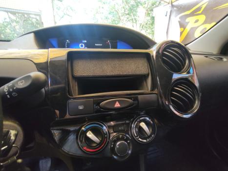 TOYOTA Etios Hatch 1.3 16V 4P FLEX X, Foto 16