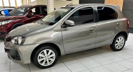 TOYOTA Etios Hatch 1.5 16V 4P FLEX X PLUS, Foto 4
