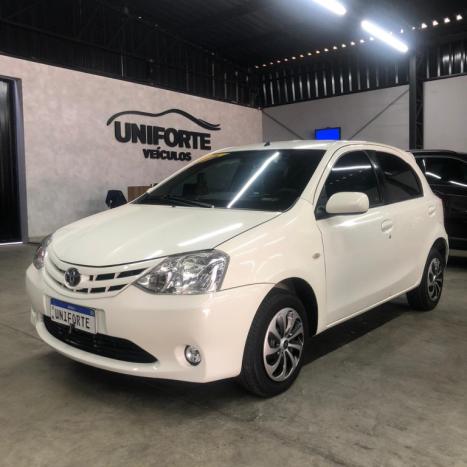 TOYOTA Etios Hatch 1.3 16V 4P FLEX XS, Foto 1