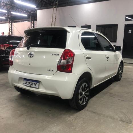 TOYOTA Etios Hatch 1.3 16V 4P FLEX XS, Foto 6