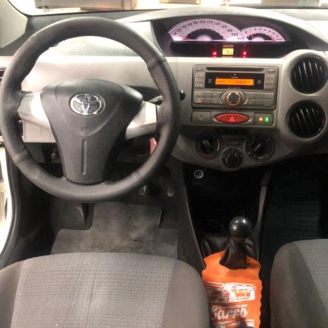 TOYOTA Etios Hatch 1.3 16V 4P FLEX XS, Foto 7