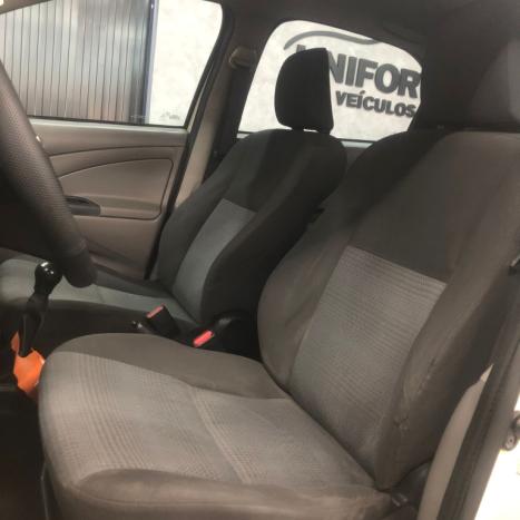 TOYOTA Etios Hatch 1.3 16V 4P FLEX XS, Foto 8