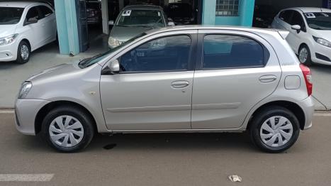 TOYOTA Etios Hatch 1.5 16V 4P FLEX READY AUTOMTICO, Foto 4
