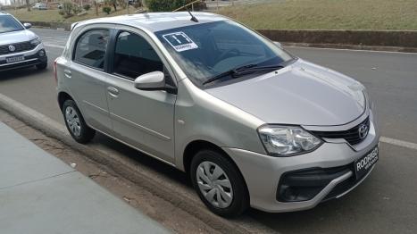 TOYOTA Etios Hatch 1.5 16V 4P FLEX READY AUTOMTICO, Foto 3