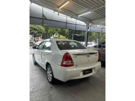TOYOTA Etios Hatch 1.5 16V 4P FLEX XLS, Foto 4
