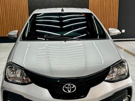 TOYOTA Etios Hatch 1.5 16V 4P FLEX XLS, Foto 2