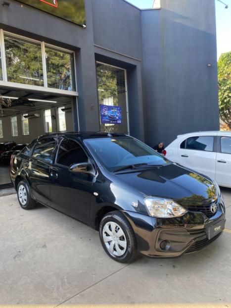 TOYOTA Etios Hatch 1.5 16V 4P FLEX XS AUTOMTICO, Foto 4