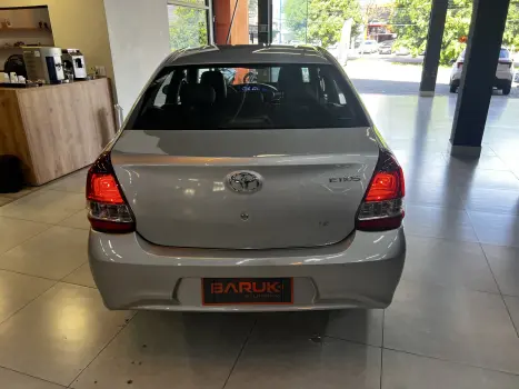 TOYOTA Etios Sedan 1.5 16V 4P FLEX X PLUS AUTOMTICO, Foto 8