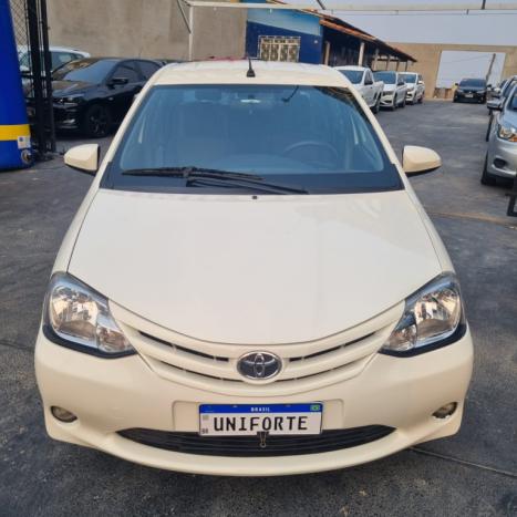 TOYOTA Etios Sedan 1.5 16V 4P FLEX X, Foto 2