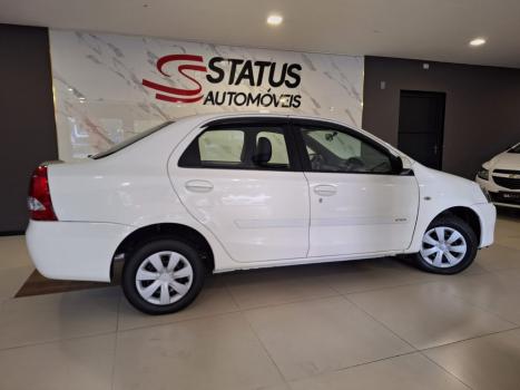 TOYOTA Etios Sedan 1.5 16V 4P FLEX XS, Foto 2