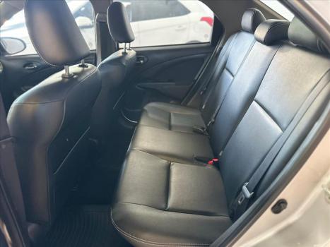 TOYOTA Etios Sedan 1.5 16V 4P FLEX XLS AUTOMTICO, Foto 9