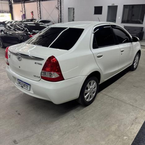 TOYOTA Etios Sedan 1.5 16V 4P FLEX XLS AUTOMTICO, Foto 6