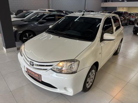 TOYOTA Etios Sedan 1.3 16V 4P FLEX X, Foto 3