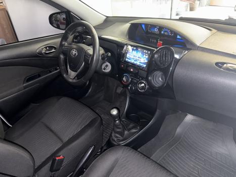 TOYOTA Etios Sedan 1.3 16V 4P FLEX X, Foto 10