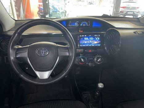 TOYOTA Etios Sedan 1.3 16V 4P FLEX X, Foto 14